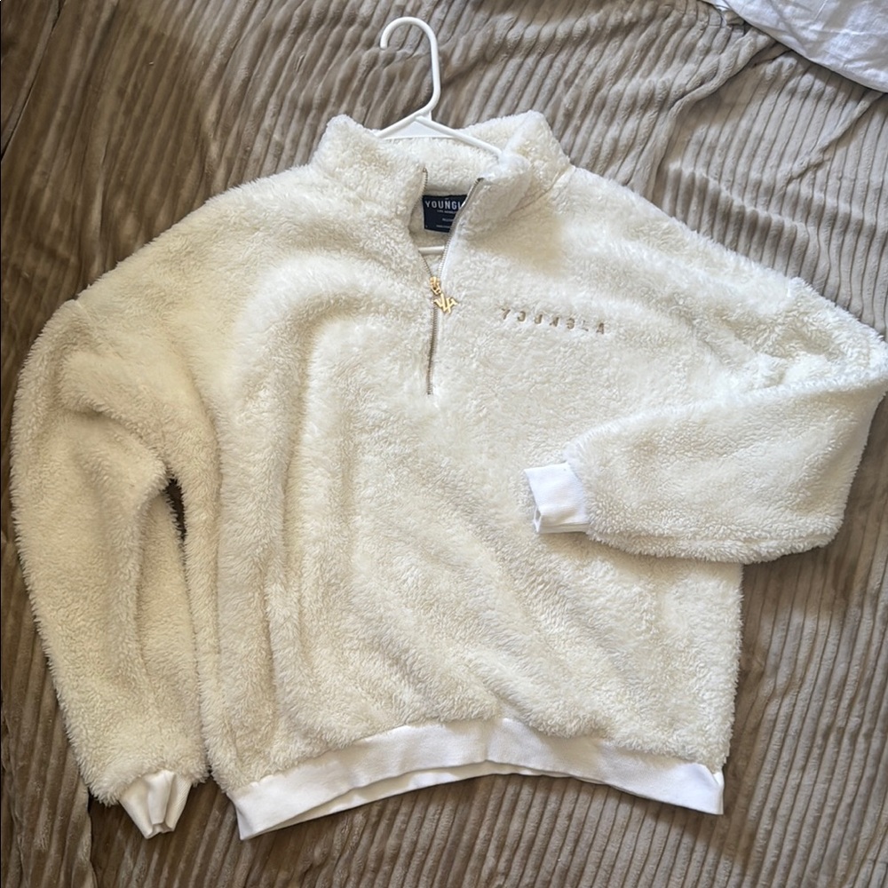 YoungLA Men’s quarter zip. Medium